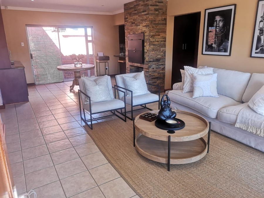 3 Bedroom Property for Sale in Pentagon Park Free State